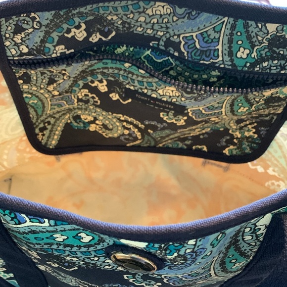 Tommy Hilfiget Tote bag - Picture 2 of 3